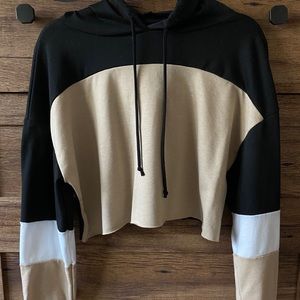 Cropped sweatshirt. Windsor, W, Size L.